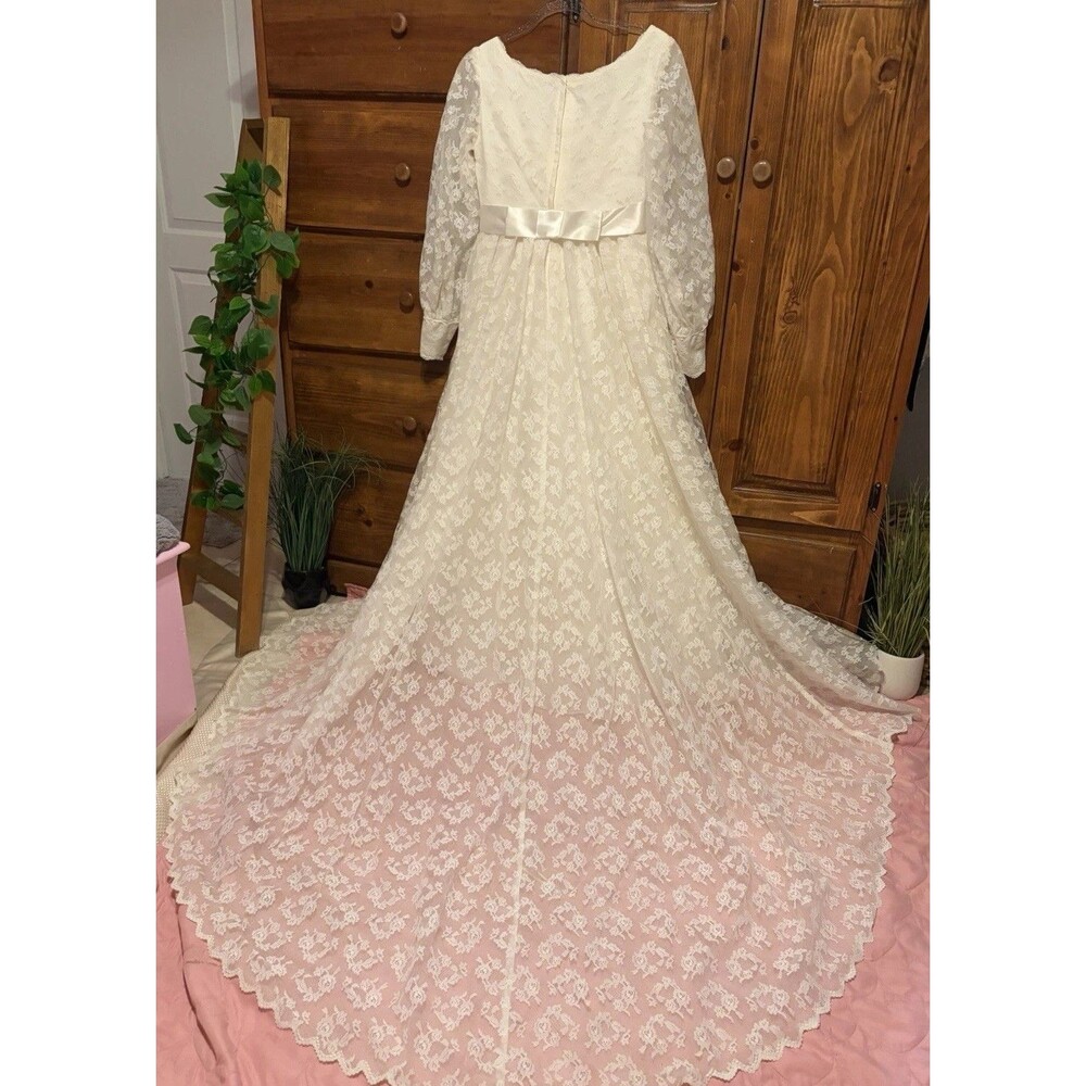 William Cahill Beverly Hills Vintage mid-century Lace Boho Wedding gown academia
